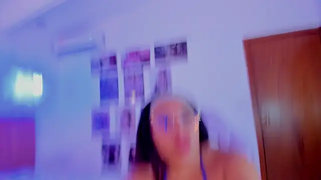 BrianaMyers online show from December 3, 2025, 8:29 pm