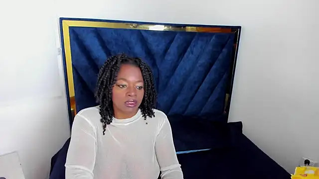 LunaDIaz  online show from January 10, 2026, 11:45 am