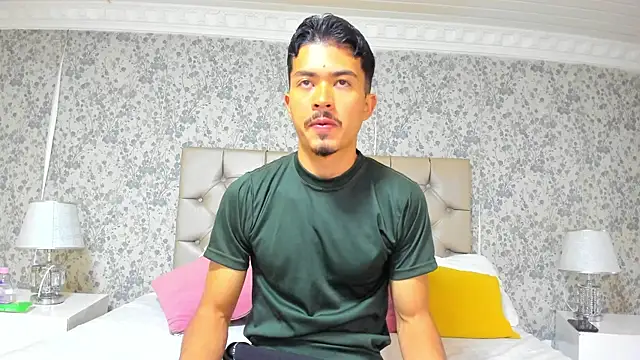 Snapshot of NicolaiKarav chatting on November 26, 2025, 10:05 am NicolaiKarav online show from November 26, 2025, 10:05 am