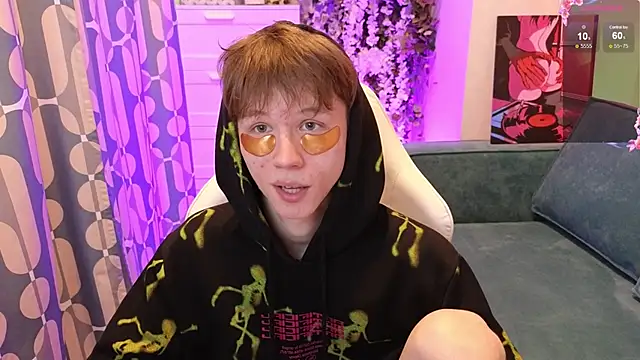cuMte boy online show from May 14, 2026, 1:23 am
