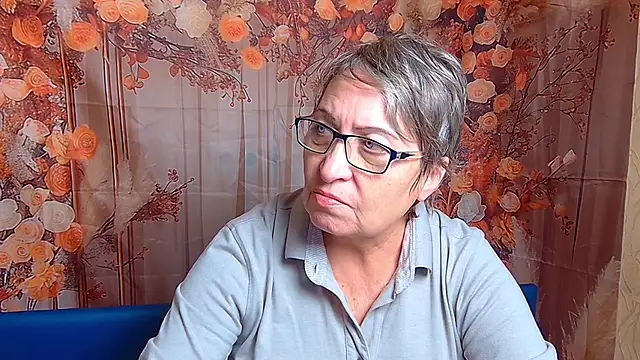 OlgaLuck online show from November 26, 2025, 6:03 am