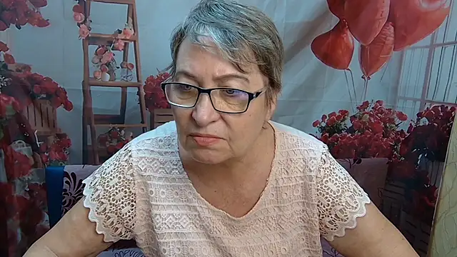 OlgaLuck online show from April 3, 2026, 6:33 am