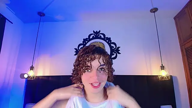 Skyee angel online show from March 23, 2026, 1:37 pm