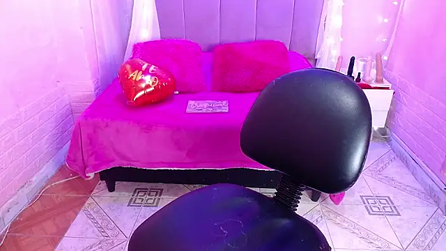 Snapshot of madisson_768 chatting on March 21, 2026, 12:54 pm madisson 768 online show from March 21, 2026, 12:54 pm