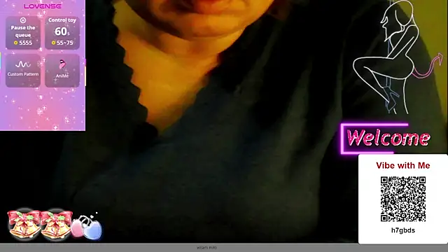 Snapshot of Empiria81 chatting on December 2, 2025, 4:57 pm Empiria81 online show from December 2, 2025, 4:57 pm