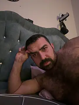 Snapshot of Ali2413 chatting on March 1, 2026, 6:43 pm Ali2413 online show from March 1, 2026, 6:43 pm