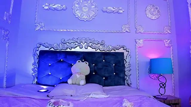 DhaliaRosse online show from February 21, 2026, 4:46 am