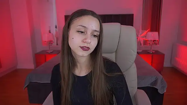 TinyNatalie online show from February 8, 2026, 8:56 pm