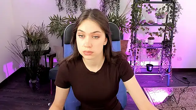 BlossomVesper online show from November 28, 2025, 8:50 am