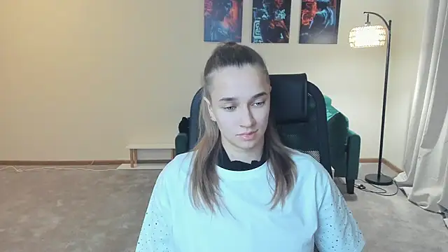 Snapshot of OkDevier chatting on November 24, 2025, 2:06 pm OkDevier online show from November 24, 2025, 2:06 pm