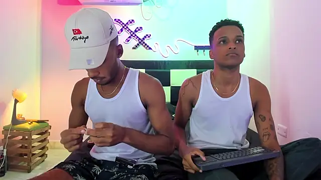 Black Guys Pervert  online show from November 26, 2025, 1:01 pm