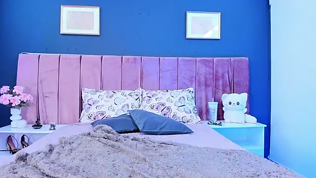 AkiraKurosei online show from April 11, 2026, 7:45 am