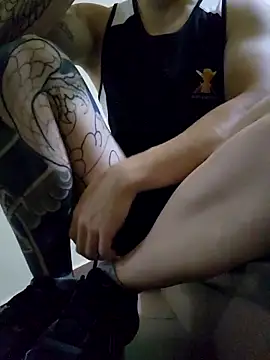 Snapshot of Valerious180 chatting on February 21, 2026, 4:41 pm Valerious180 online show from February 21, 2026, 4:41 pm