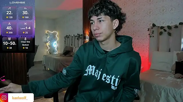 kaelwolf tay online show from February 5, 2026, 7:18 pm