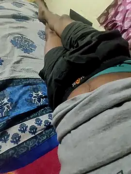 Snapshot of Handsome_09 chatting on December 23, 2025, 10:24 am Handsome 09 online show from December 23, 2025, 10:24 am