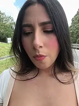 Snapshot of Catalina_ramos chatting on July 3, 2026, 4:24 pm Catalina ramos online show from July 3, 2026, 4:24 pm