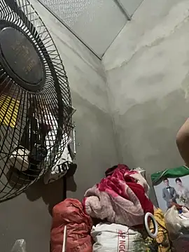 meganmeo online show from April 11, 2026, 5:28 pm