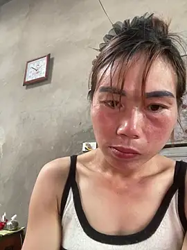 meganmeo online show from May 25, 2026, 6:52 am
