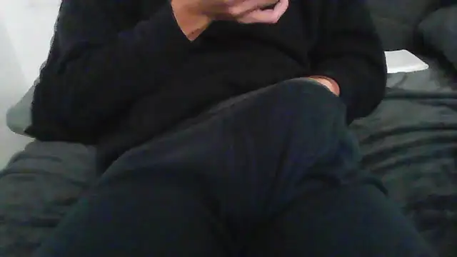 latinman7944 online show from December 17, 2025, 6:19 am