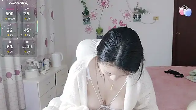 MissU 558 online show from April 16, 2026, 1:39 am