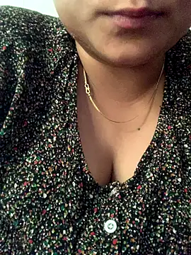 Snapshot of hotladki5 chatting on December 3, 2025, 9:07 am hotladki5 online show from December 3, 2025, 9:07 am