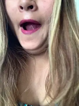 Snapshot of hotladki5 chatting on December 16, 2025, 7:35 am hotladki5 online show from December 16, 2025, 7:35 am