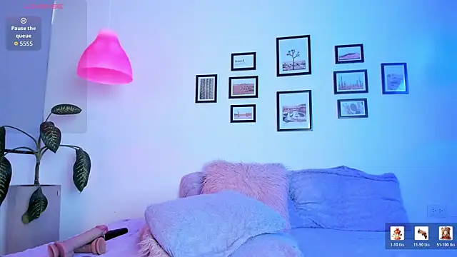 Skyy bloom online show from April 19, 2026, 6:10 pm