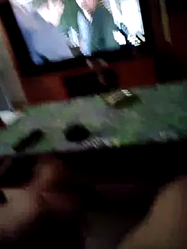 Snapshot of MomentoCaliente00 chatting on December 21, 2025, 3:30 pm MomentoCaliente00 online show from December 21, 2025, 3:30 pm