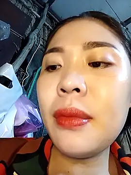 Lin-kute98 online show from April 15, 2026, 1:18 pm