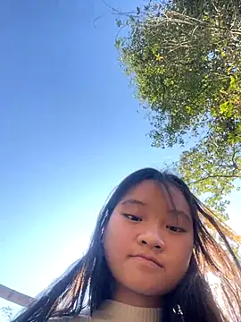 Snapshot of MySmile chatting on November 29, 2025, 6:27 am MySmile online show from November 29, 2025, 6:27 am