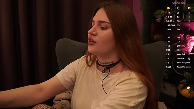 LucyLuice online show from December 2, 2025, 5:13 am