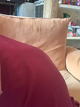 angelxxx95 online show from April 17, 2026, 4:54 pm