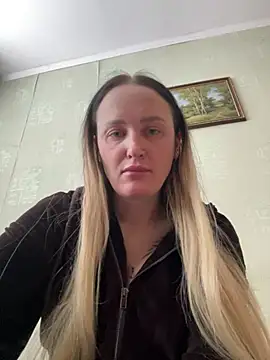 Snapshot of TomilaSi chatting on February 16, 2026, 7:15 am TomilaSi online show from February 16, 2026, 7:15 am