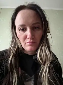 Snapshot of TomilaSi chatting on February 23, 2026, 9:06 am TomilaSi online show from February 23, 2026, 9:06 am