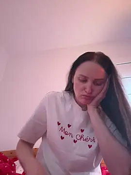 Snapshot of TomilaSi chatting on February 24, 2026, 9:02 pm TomilaSi online show from February 24, 2026, 9:02 pm