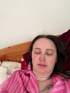 Snapshot of TomilaSi chatting on March 2, 2026, 10:11 am TomilaSi online show from March 2, 2026, 10:11 am