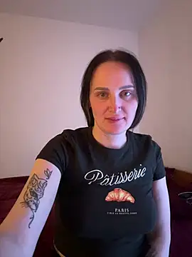 Snapshot of TomilaSi chatting on March 2, 2026, 10:16 pm TomilaSi online show from March 2, 2026, 10:16 pm