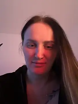 Snapshot of TomilaSi chatting on March 5, 2026, 10:50 pm TomilaSi online show from March 5, 2026, 10:50 pm