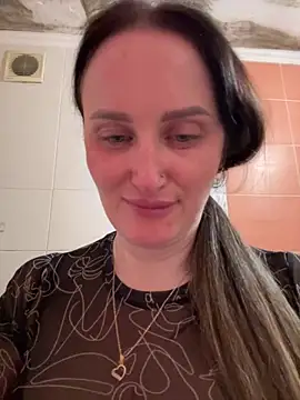 Snapshot of TomilaSi chatting on March 8, 2026, 2:04 am TomilaSi online show from March 8, 2026, 2:04 am