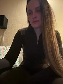 Snapshot of TomilaSi chatting on March 22, 2026, 10:02 pm TomilaSi online show from March 22, 2026, 10:02 pm