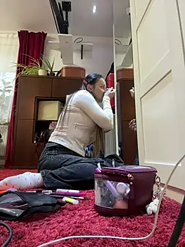 Snapshot of TomilaSi chatting on March 28, 2026, 5:12 pm TomilaSi online show from March 28, 2026, 5:12 pm