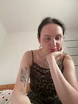 Snapshot of TomilaSi chatting on July 10, 2026, 10:07 am TomilaSi online show from July 10, 2026, 10:07 am