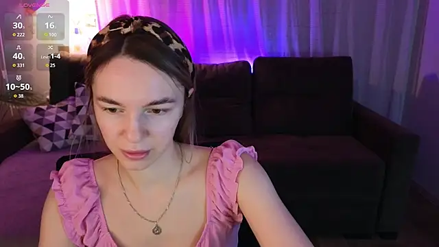 molly crystal online show from January 11, 2026, 1:32 am