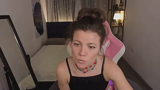 Marla Bri online show from January 11, 2026, 1:27 pm