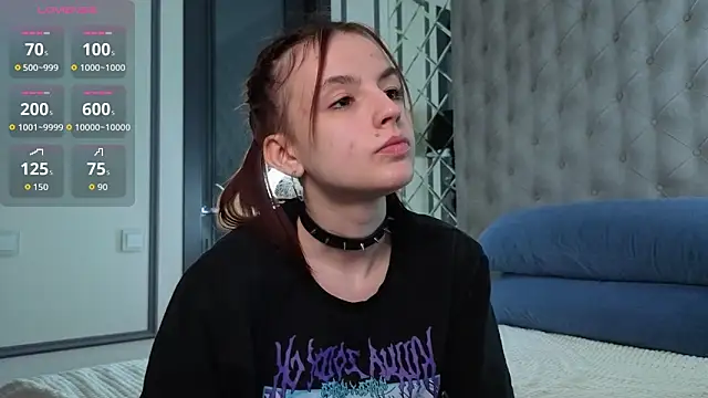 SharaSauer online show from April 13, 2026, 1:11 am