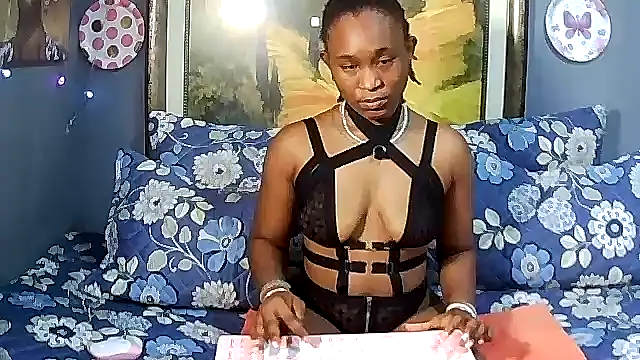 JuicyEbonyGoddess online show from March 22, 2026, 1:47 pm