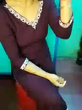 Snapshot of Myraajii chatting on March 8, 2026, 9:57 am Myraajii online show from March 8, 2026, 9:57 am