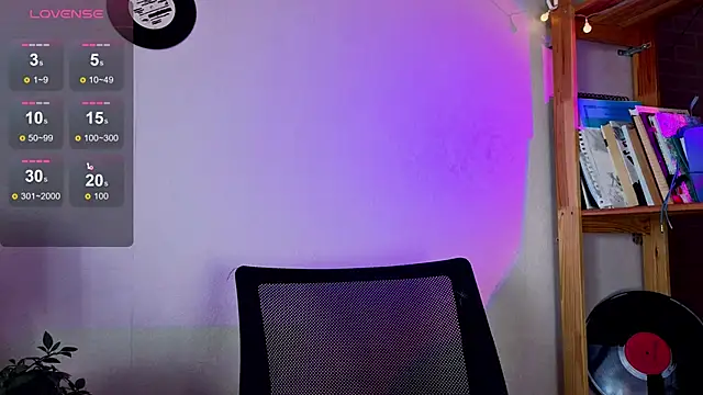 Me1inMonro online show from April 18, 2026, 6:28 am