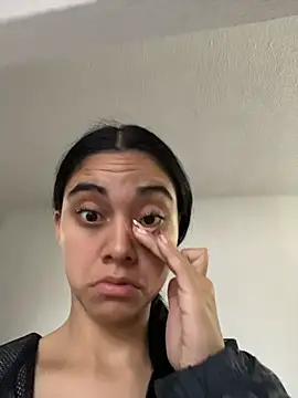 Snapshot of Miia_moonn chatting on November 27, 2025, 10:50 am Miia moonn online show from November 27, 2025, 10:50 am