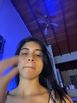 Miia moonn online show from April 2, 2026, 2:20 am